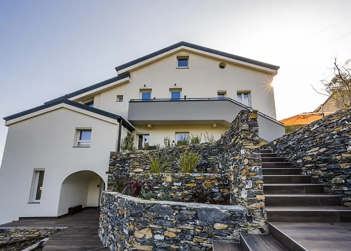 - Attico Vista Mare Con Terrazza E Piscina