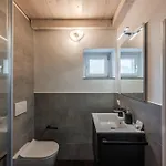 - Attico Vista Mare Con Terrazza E Piscina ラッパロ