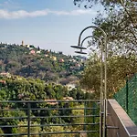 - Attico Vista Mare Con Terrazza E Piscina ラッパロ