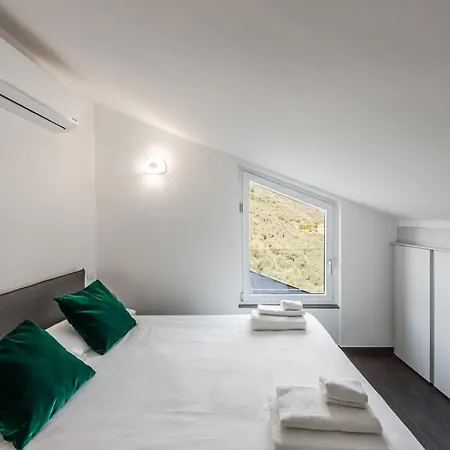 Lägenhet - Attico Vista Mare Con Terrazza E Piscina *