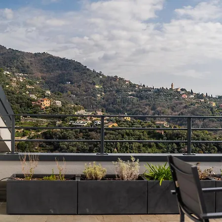 - Attico Vista Mare Con Terrazza E Piscina Apartmán Rapallo