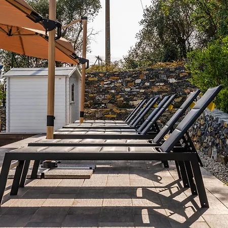 - Attico Vista Mare Con Terrazza E Piscina Lägenhet *