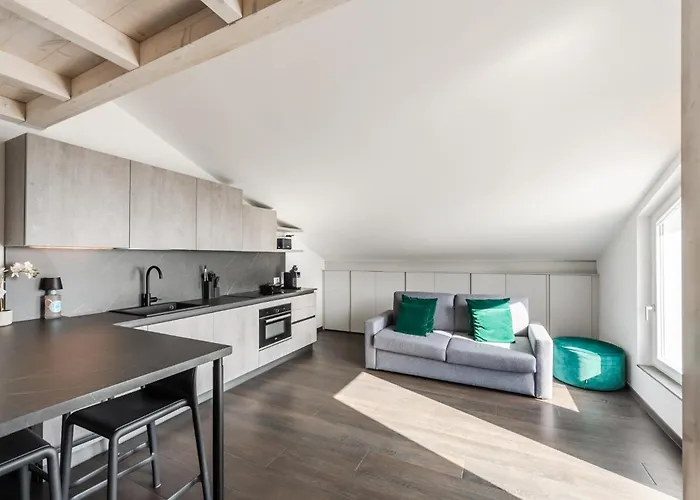 - Attico Vista Mare Con Terrazza E Piscina *