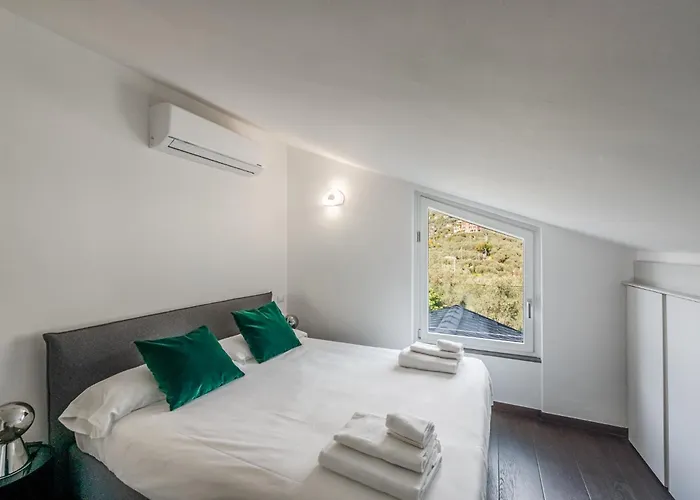 - Attico Vista Mare Con Terrazza E Piscina * Rapallo