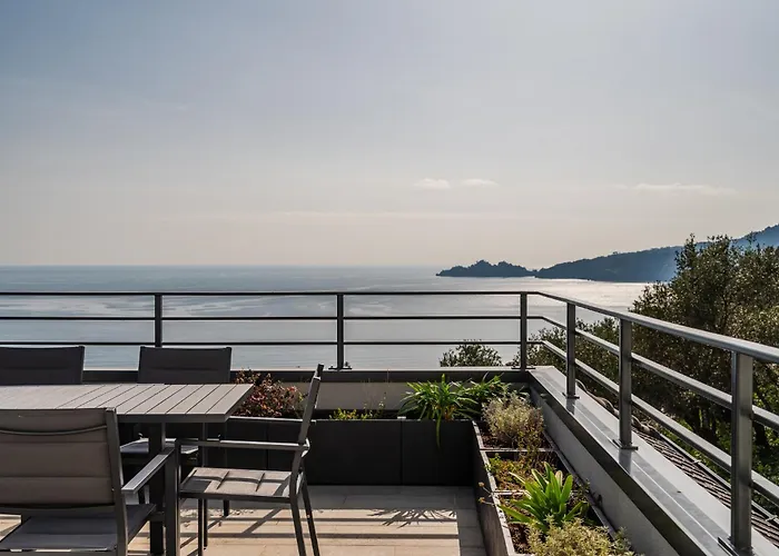 Apartament - Attico Vista Mare Con Terrazza E Piscina Rapallo