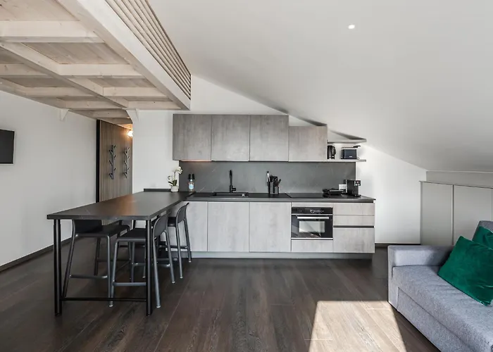 - Attico Vista Mare Con Terrazza E Piscina * Rapallo