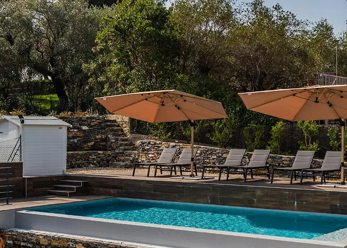 - Attico Vista Mare Con Terrazza E Piscina * Rapallo